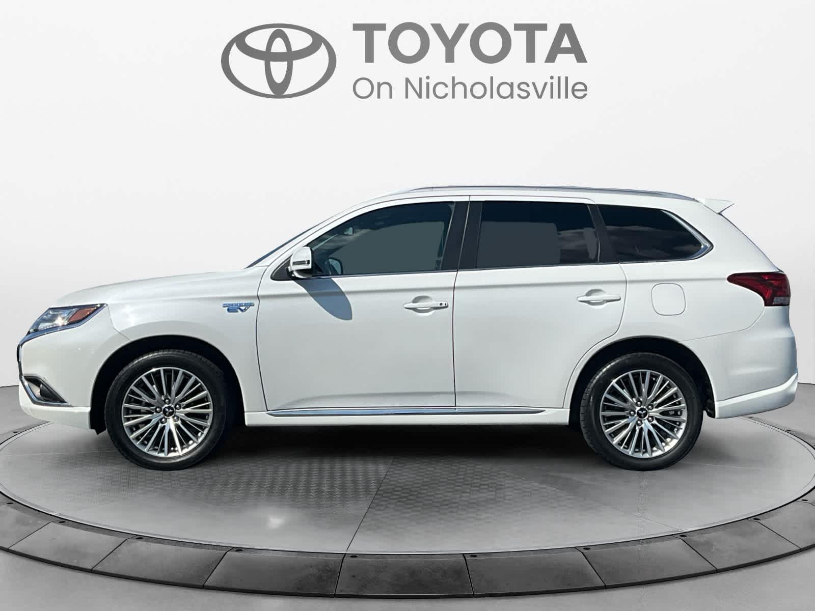 mitsubishi outlander phev 2022 JA4J2VA71NZ027325 image mitsubishi outlander phev 2022 JA4J2VA71NZ027325 image